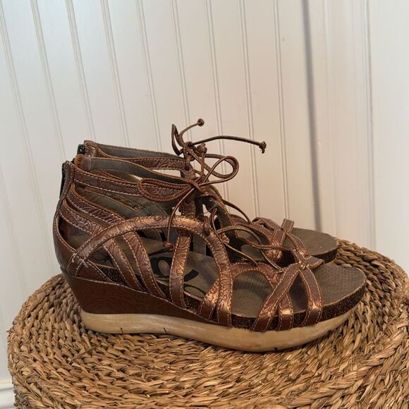 OTBT Brown Strappy Wedge Sandals - 7.5 - Picture 2 of 7